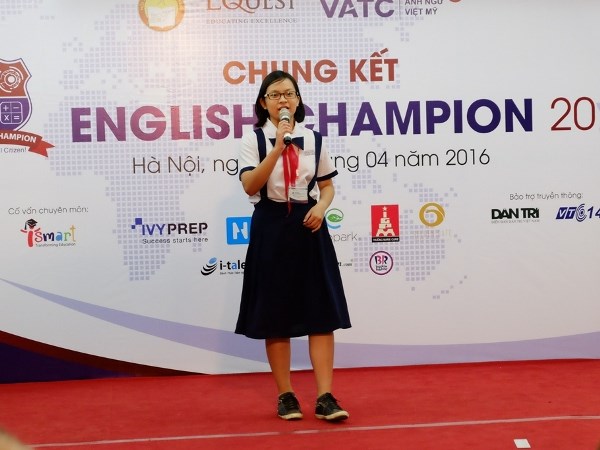 Thí sinh hào hứng với chủ đề nóng trong vòng chung kết cuộc thi English champion 2016